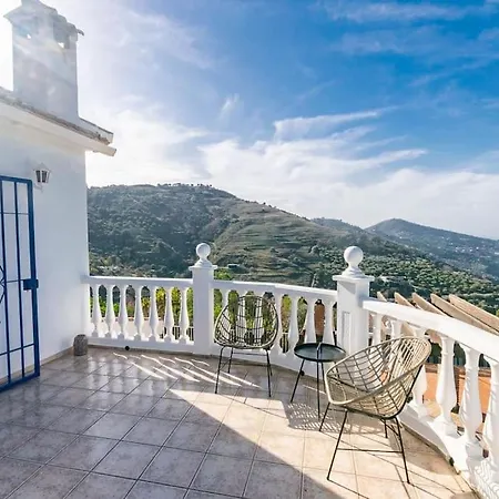 Casa Silencio Vila